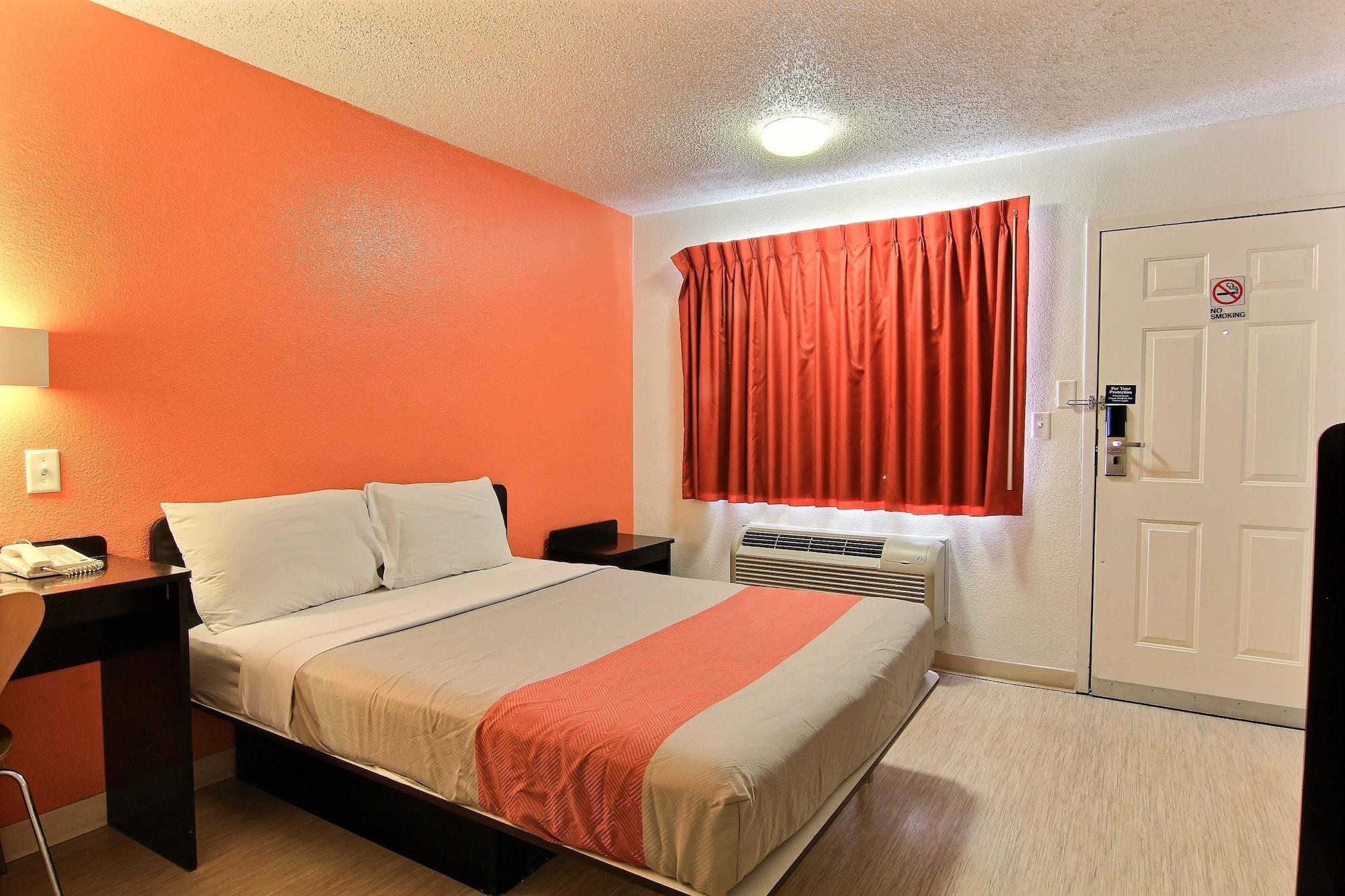 Motel 6-Austin, Tx Bagian luar foto