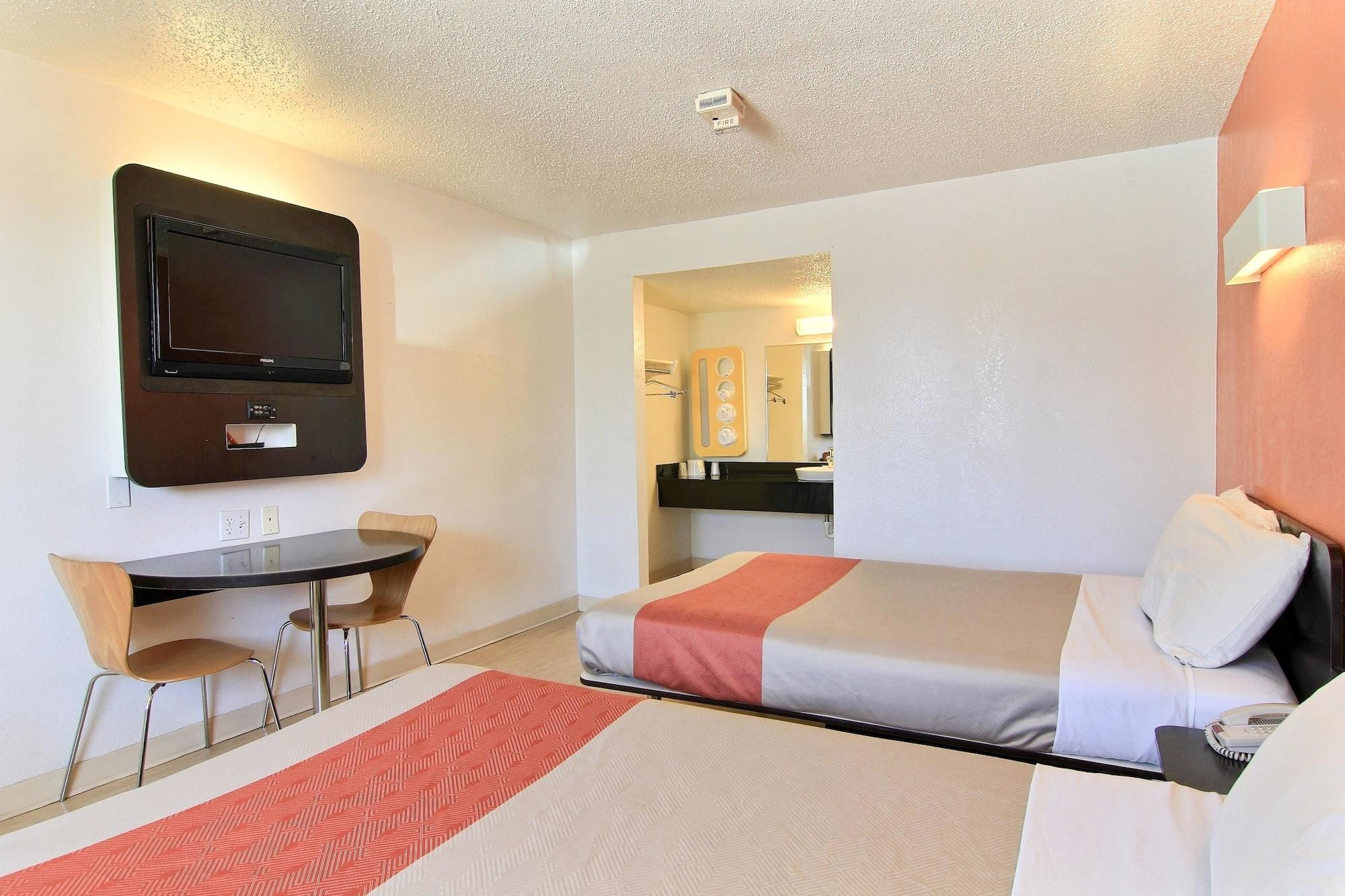 Motel 6-Austin, Tx Bagian luar foto
