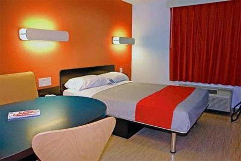 Motel 6-Austin, Tx Bagian luar foto