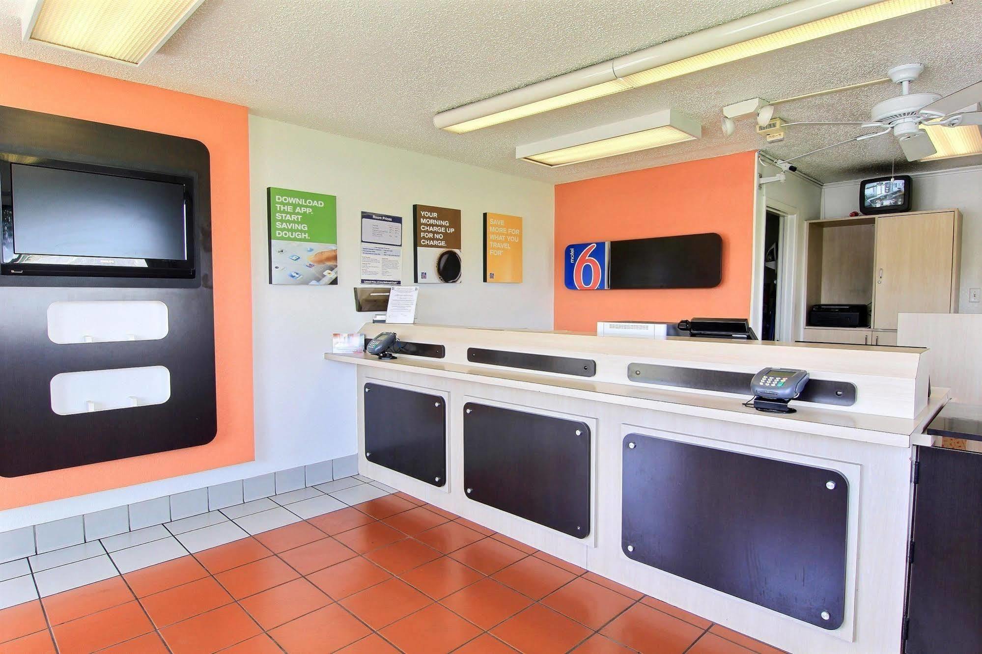 Motel 6-Austin, Tx Bagian luar foto