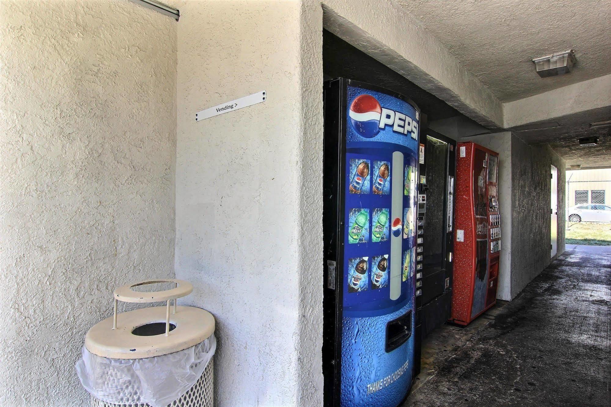 Motel 6-Austin, Tx Bagian luar foto