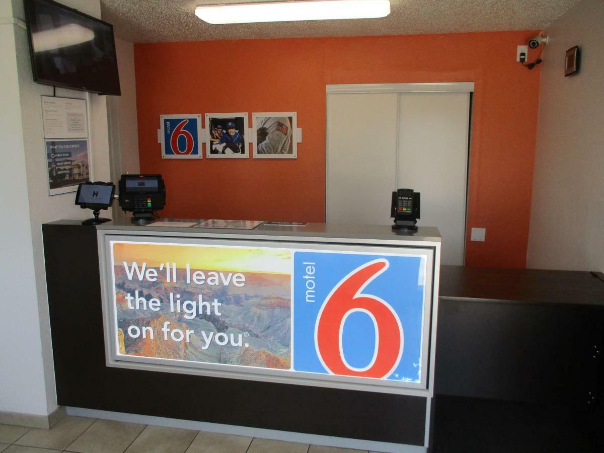 Motel 6-Austin, Tx Bagian luar foto
