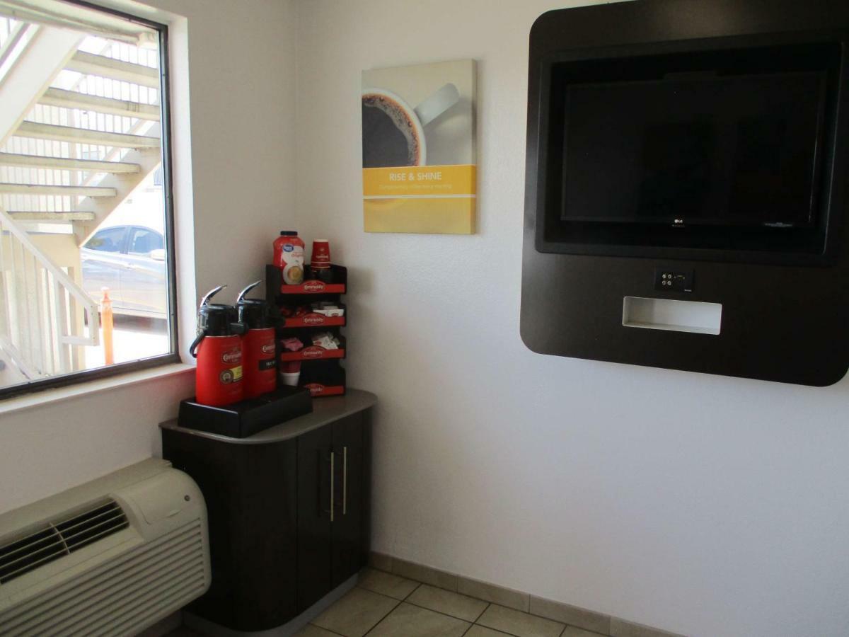 Motel 6-Austin, Tx Bagian luar foto